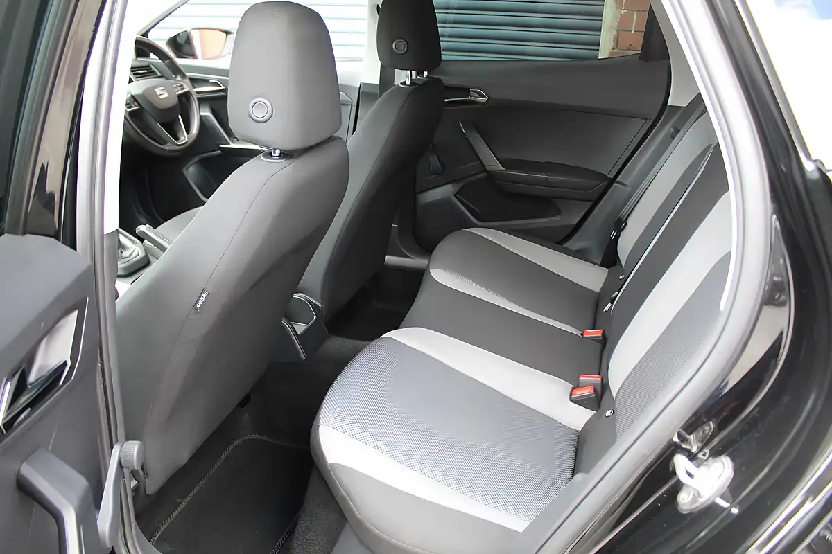Used 2018 SEAT Ibiza Se Technology Black - Interior and Exterior details 18