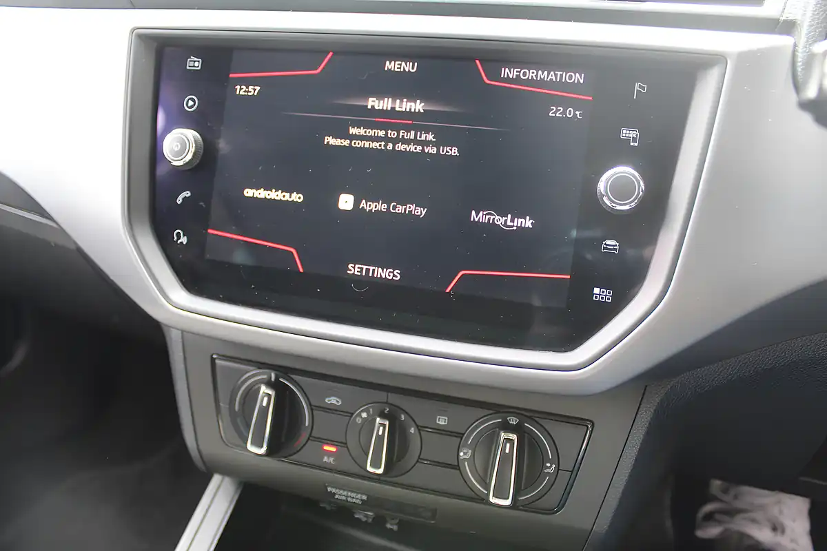 Used 2018 SEAT Ibiza Se Technology Black - Interior and Exterior details 19