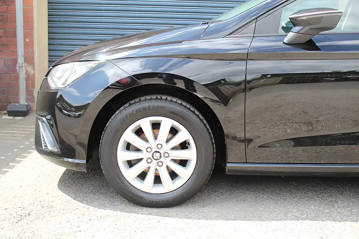 Used 2018 SEAT Ibiza Se Technology Black - Interior and Exterior details 5