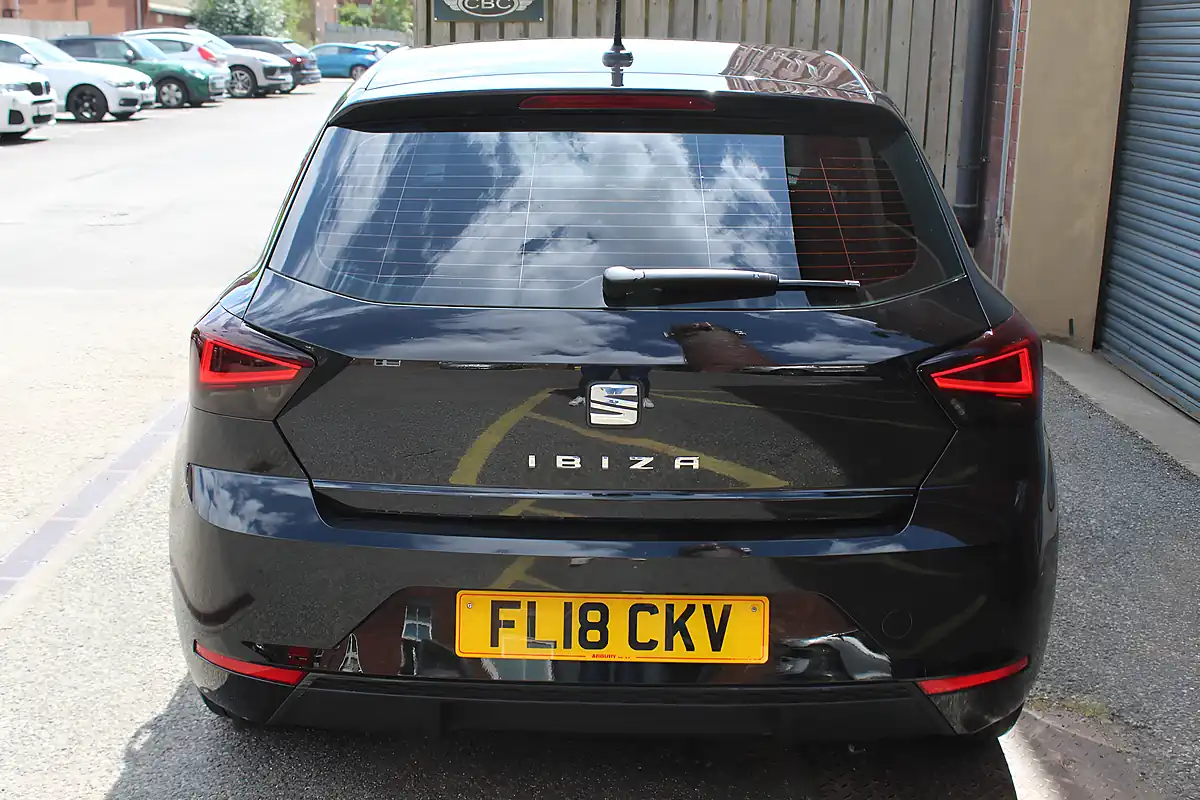 Used 2018 SEAT Ibiza Se Technology Black - Interior and Exterior details 9