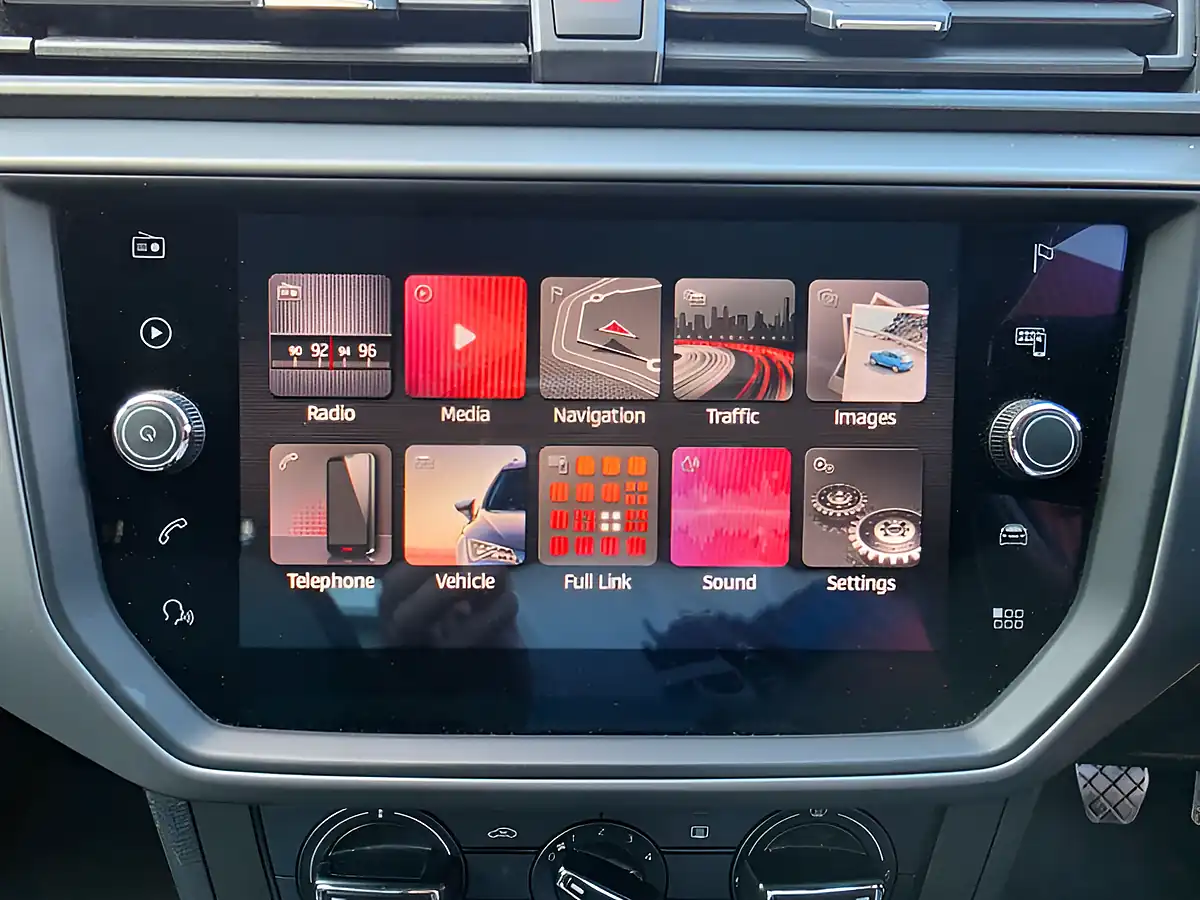 Used 2018 SEAT Ibiza Se Technology Black - Interior and Exterior details 11
