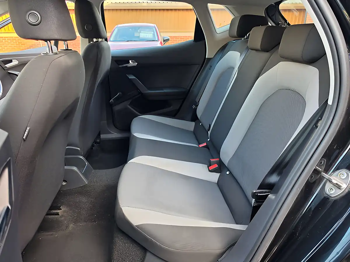 Used 2018 SEAT Ibiza Se Technology Black - Interior and Exterior details 18