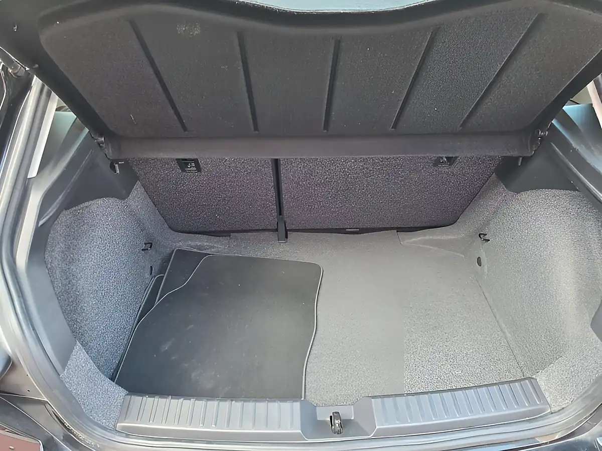 Used 2018 SEAT Ibiza Se Technology Black - Interior and Exterior details 19