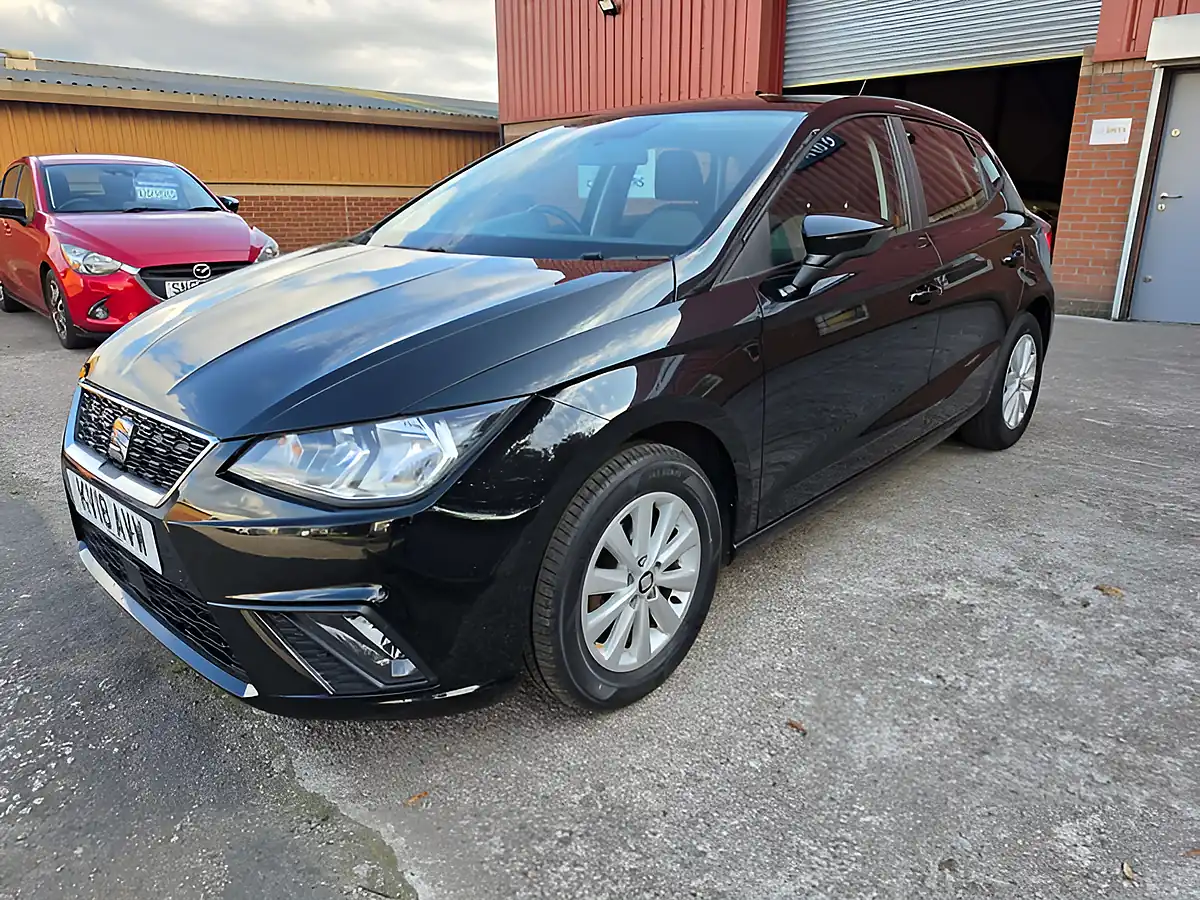 Used 2018 SEAT Ibiza Se Technology Black - Interior and Exterior details 3