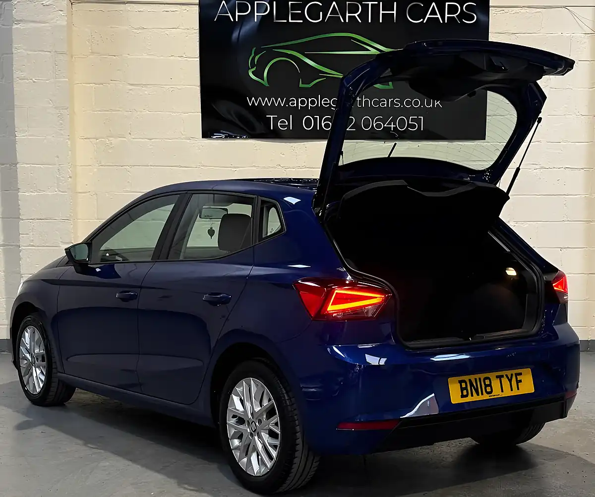 Used 2018 SEAT Ibiza Se Technology Blue - Interior and Exterior details 8