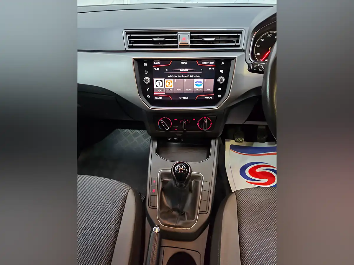 Used 2018 SEAT Ibiza Se Technology Blue - Interior and Exterior details 12