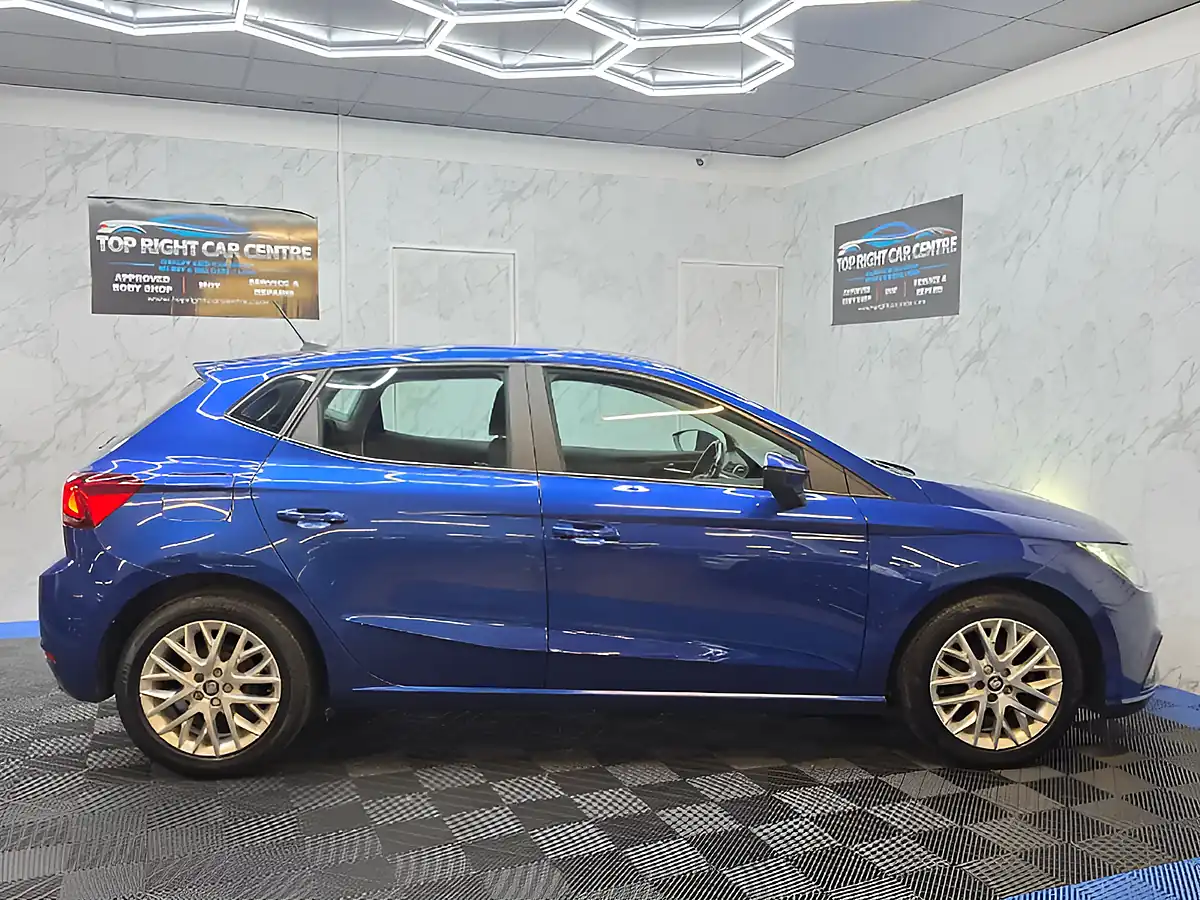 Used 2018 SEAT Ibiza Se Technology Blue - Interior and Exterior details 7