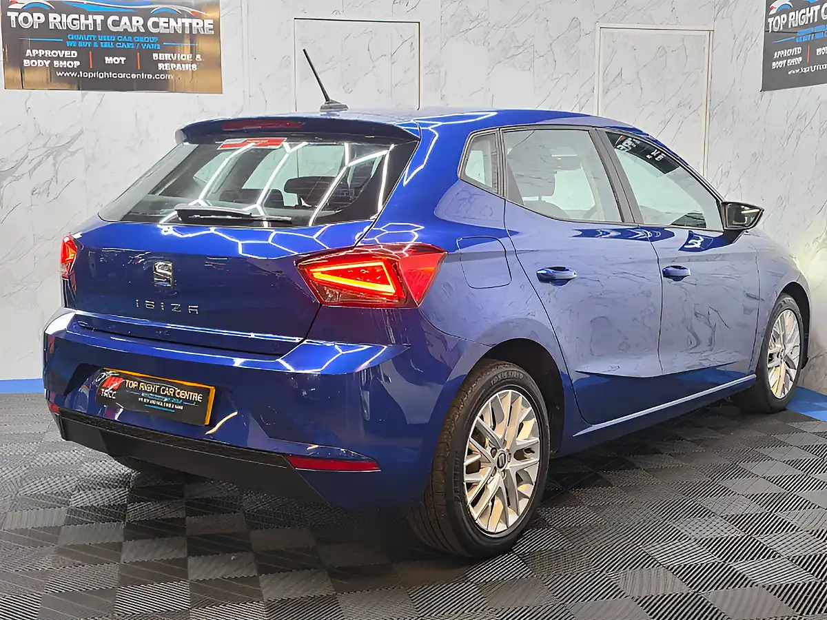 Used 2018 SEAT Ibiza Se Technology Blue - Interior and Exterior details 8