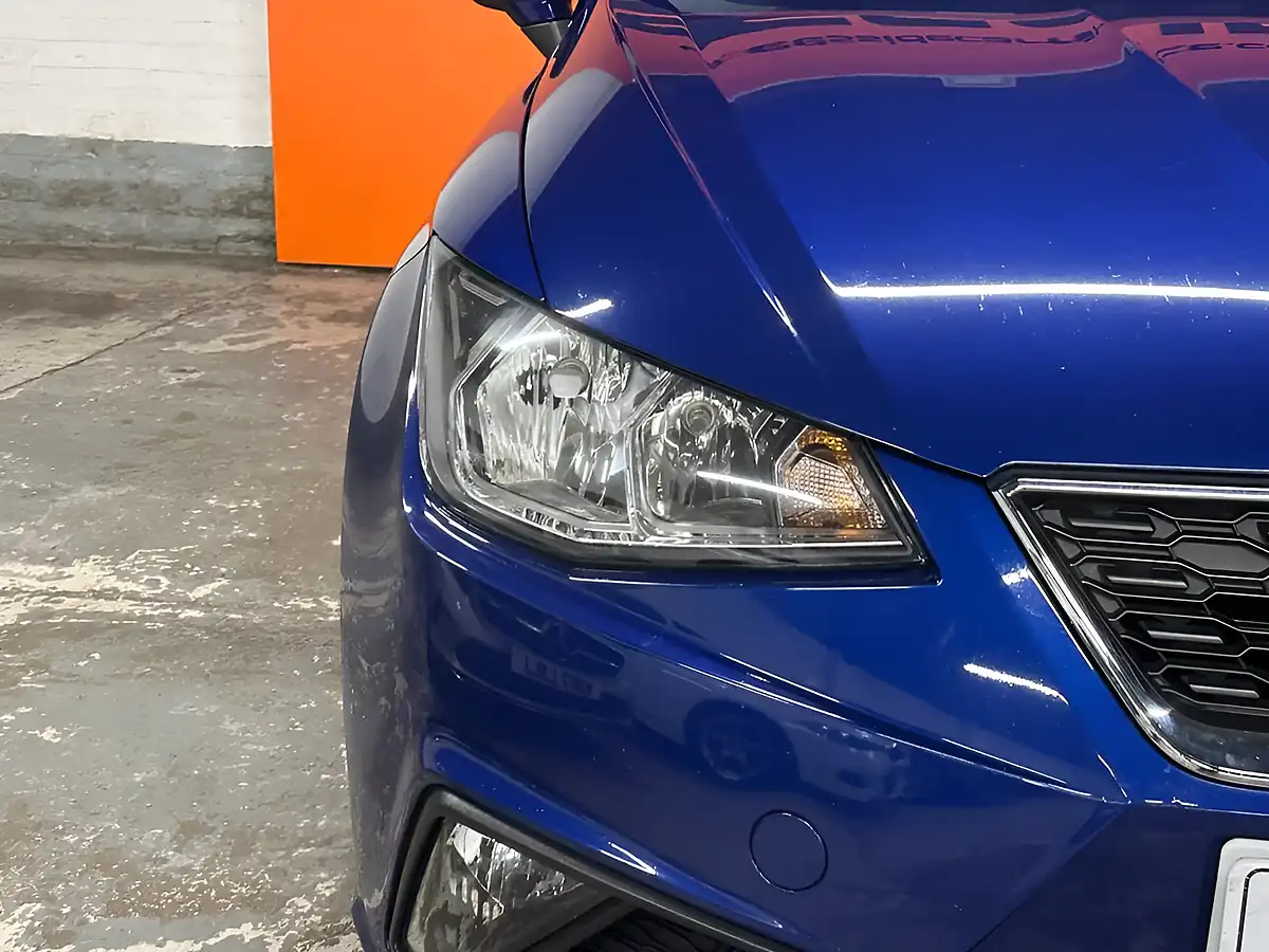Used 2018 SEAT Ibiza Se Technology Blue - Interior and Exterior details 17