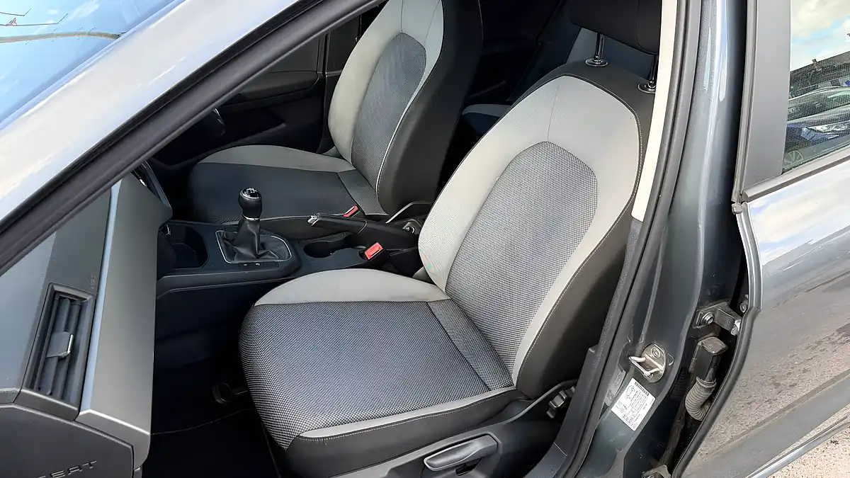 Used 2018 SEAT Ibiza Se Technology Grey - Interior and Exterior details 20