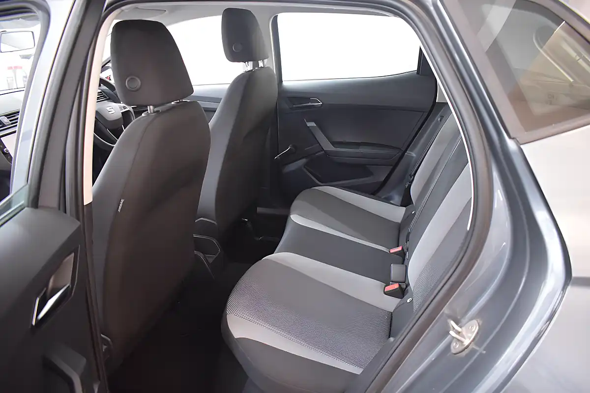 Used 2018 SEAT Ibiza Se Technology Grey - Interior and Exterior details 10