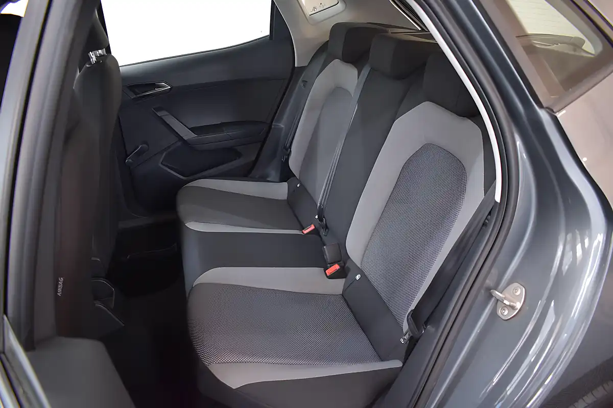 Used 2018 SEAT Ibiza Se Technology Grey - Interior and Exterior details 11