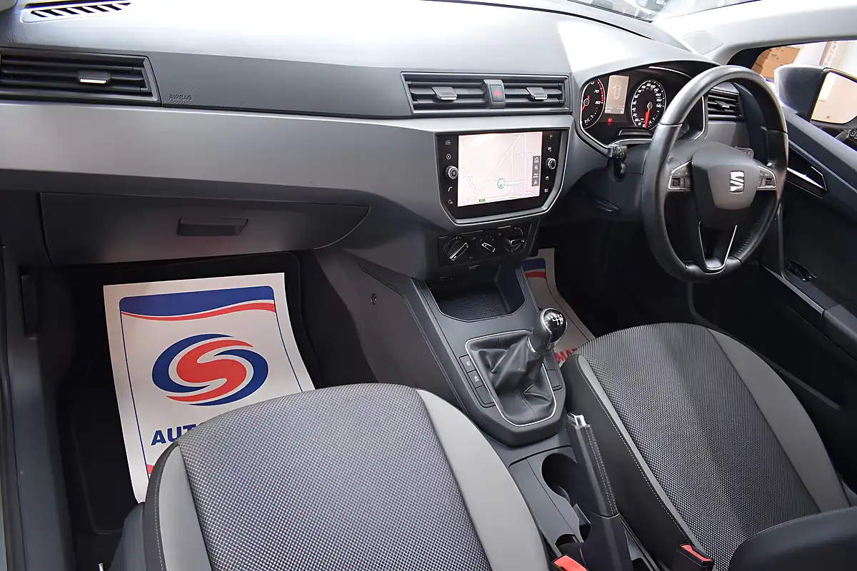 Used 2018 SEAT Ibiza Se Technology Grey - Interior and Exterior details 12