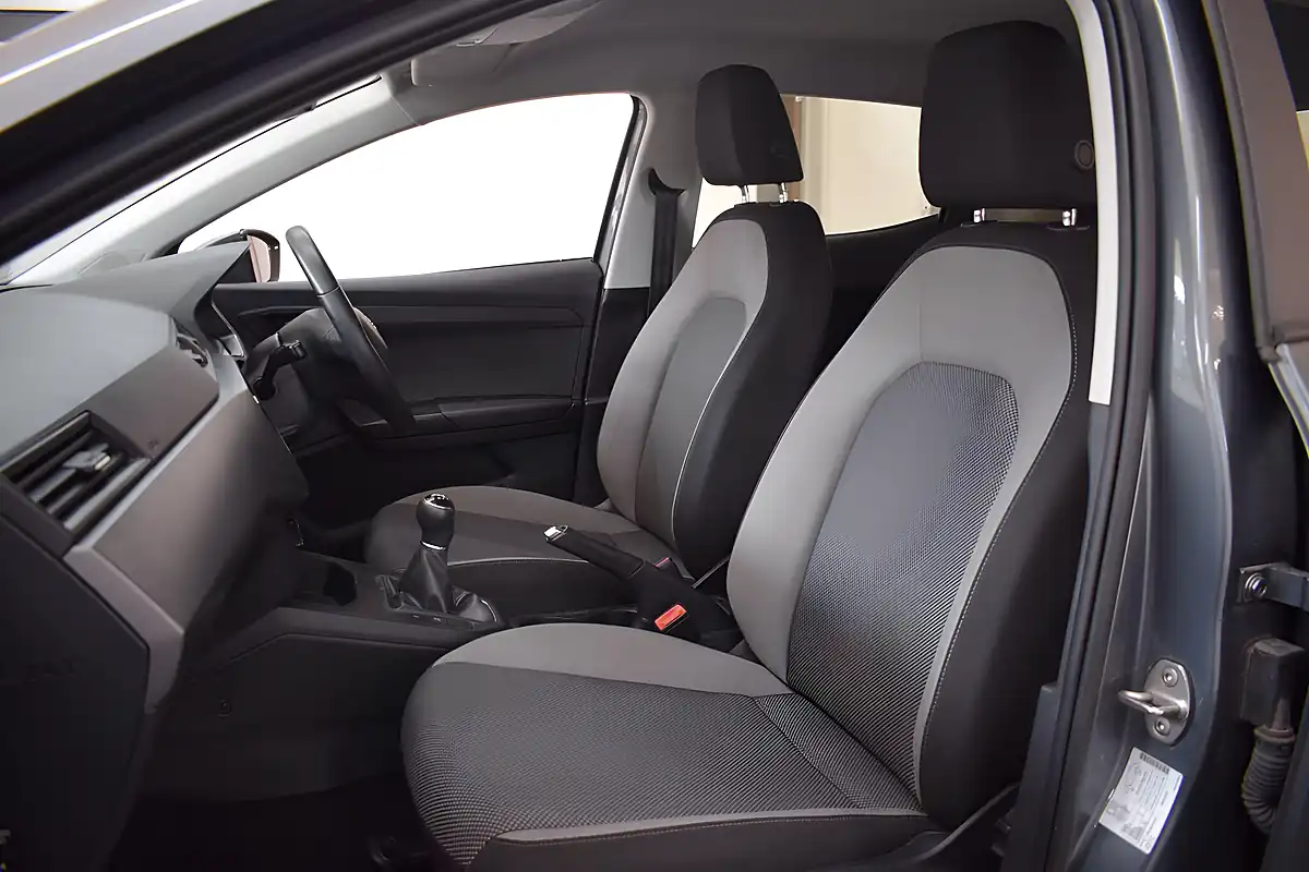 Used 2018 SEAT Ibiza Se Technology Grey - Interior and Exterior details 13