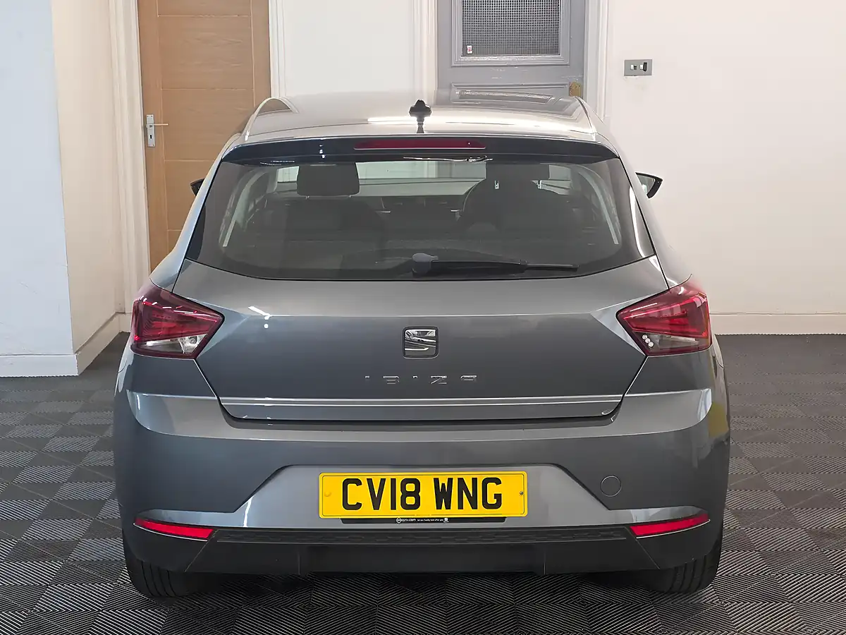 Used 2018 SEAT Ibiza Se Technology Grey - Interior and Exterior details 5