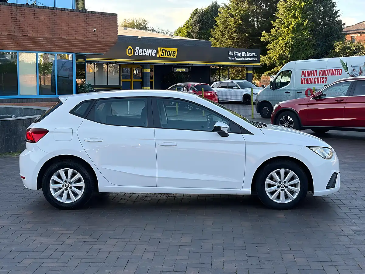 Used 2018 SEAT Ibiza Se Technology White - Interior and Exterior details 3