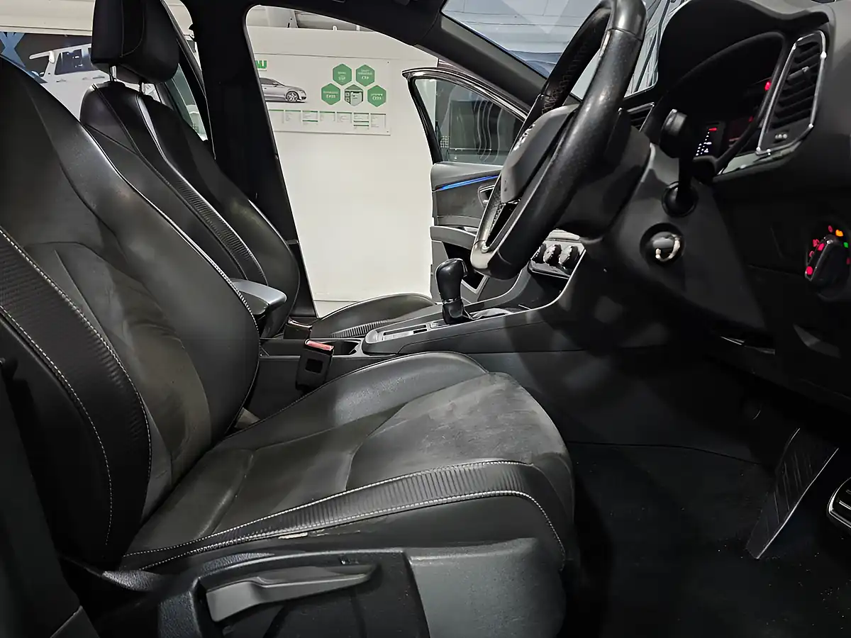 Used 2018 SEAT Leon Cupra Black - Interior and Exterior details 18