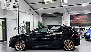 Used 2018 SEAT Leon Cupra Black - Interior and Exterior details 6