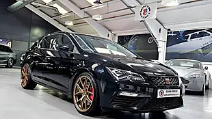 Used 2018 SEAT Leon Cupra Black - Interior and Exterior details 9