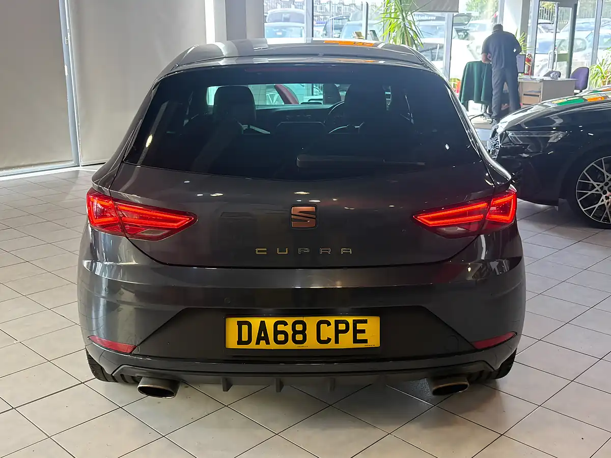 Used 2018 SEAT Leon Cupra Grey - Interior and Exterior details 10