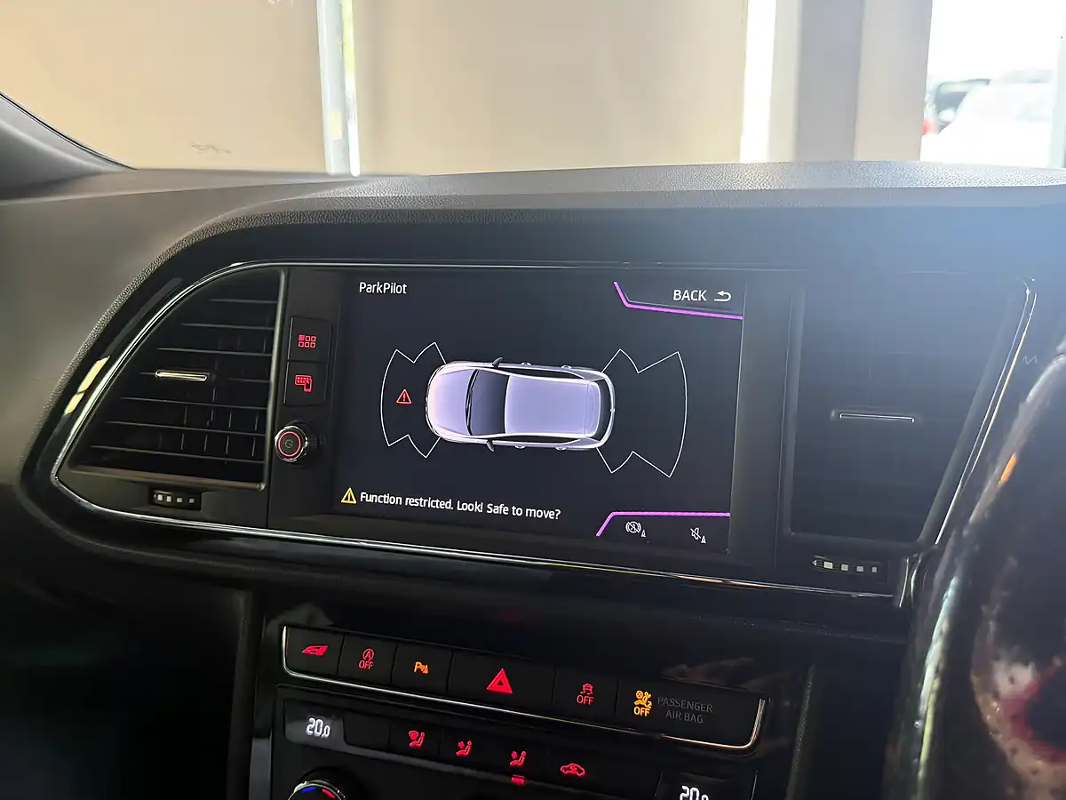 Used 2018 SEAT Leon Cupra Grey - Interior and Exterior details 16