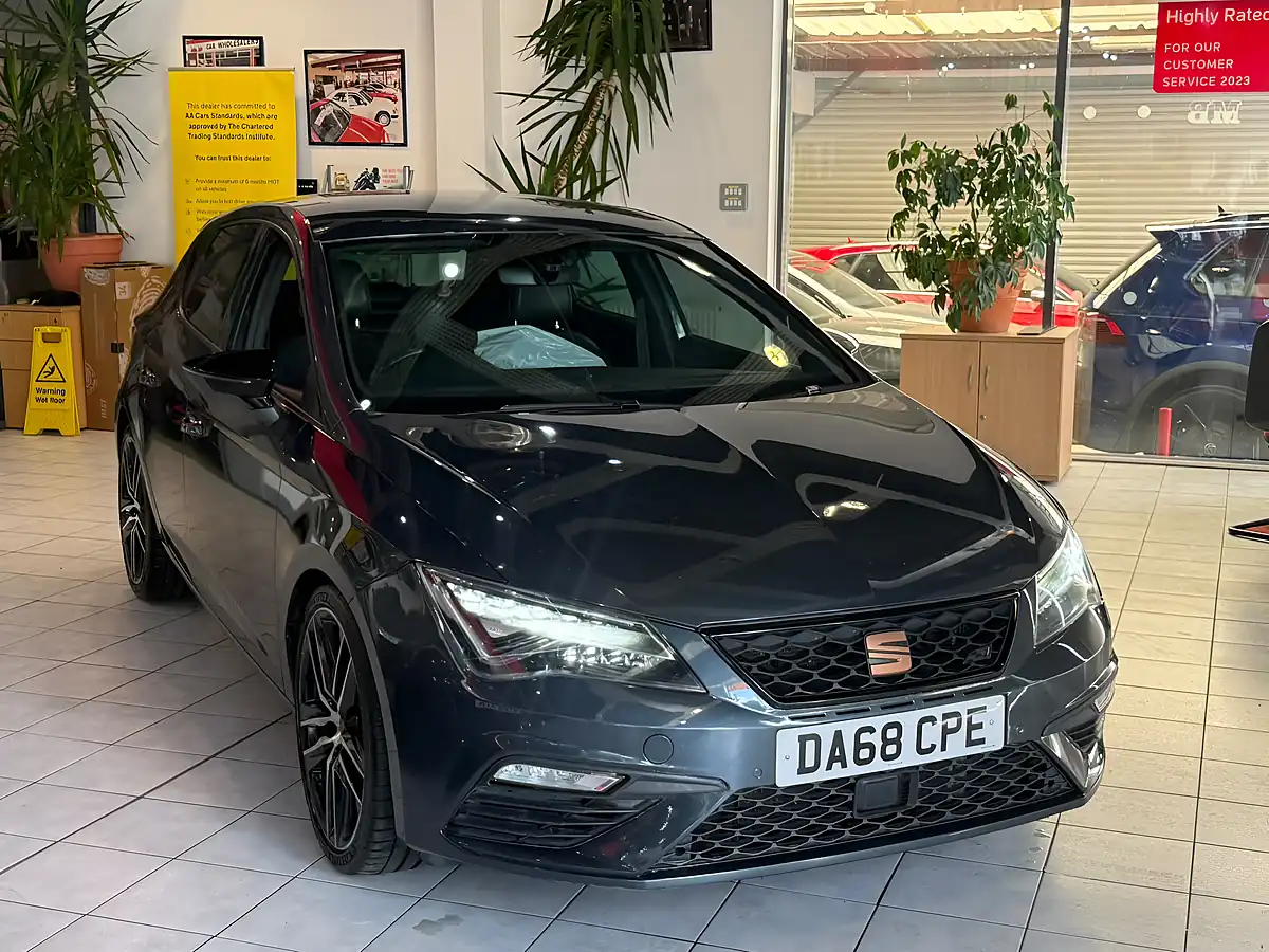 Used 2018 SEAT Leon Cupra Grey - Interior and Exterior details 2