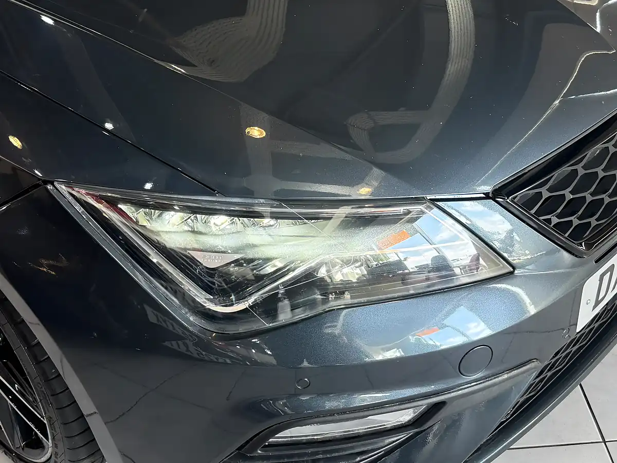 Used 2018 SEAT Leon Cupra Grey - Interior and Exterior details 3