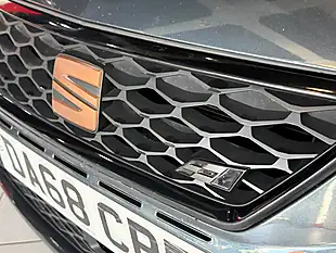 Used 2018 SEAT Leon Cupra Grey - Interior and Exterior details 4