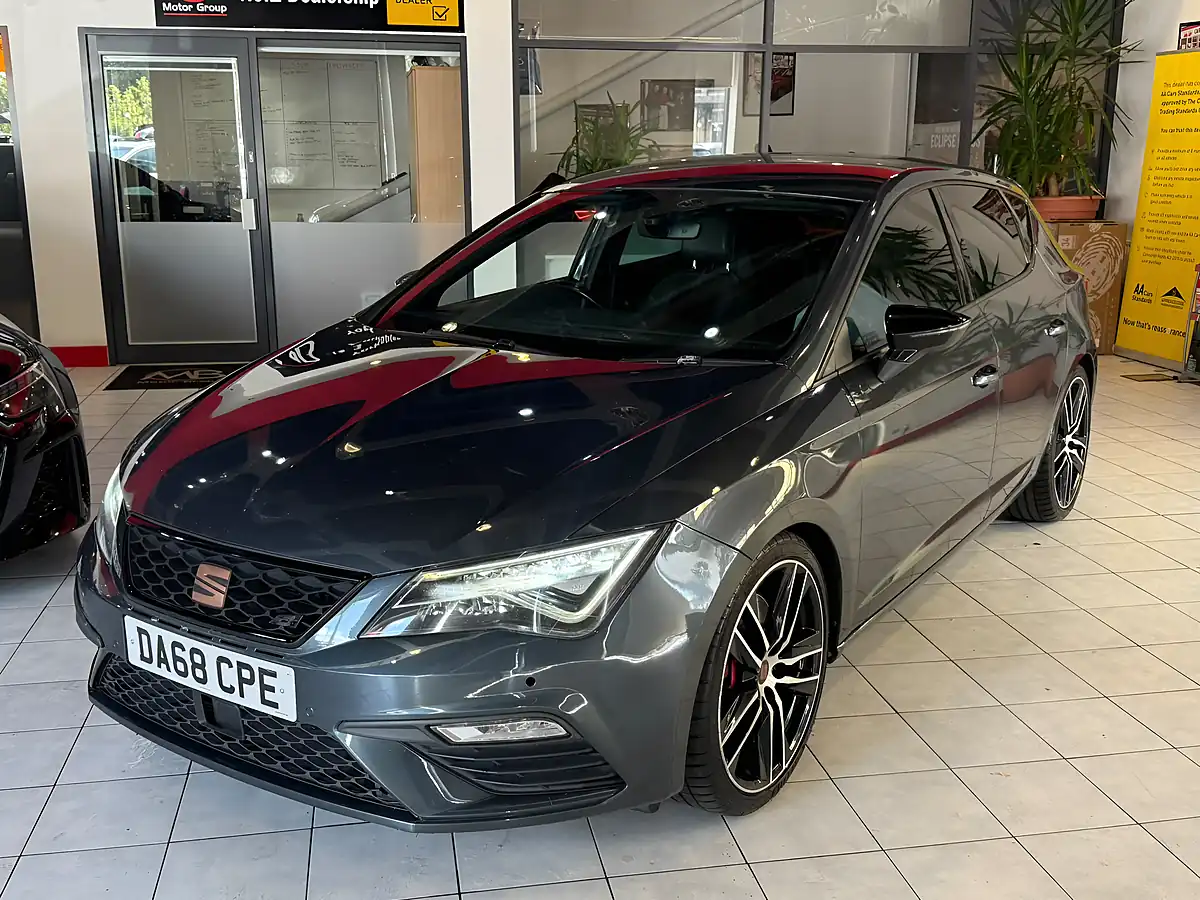 Used 2018 SEAT Leon Cupra Grey - Interior and Exterior details 6