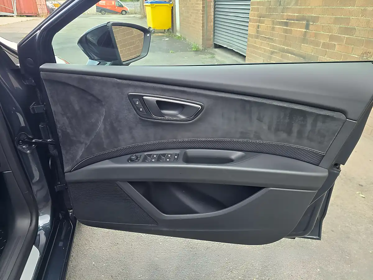 Used 2018 SEAT Leon Cupra Grey - Interior and Exterior details 14