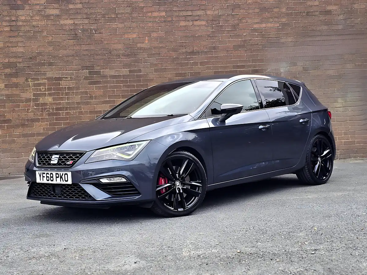 Used 2018 SEAT Leon Cupra Grey - Interior and Exterior details 7
