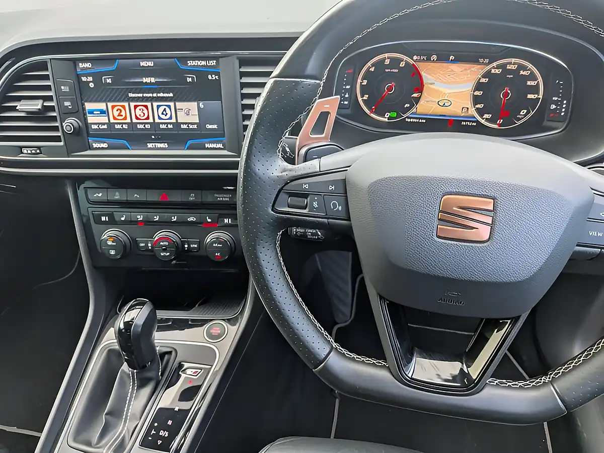 Used 2018 SEAT Leon Cupra Lux Blue - Interior and Exterior details 12