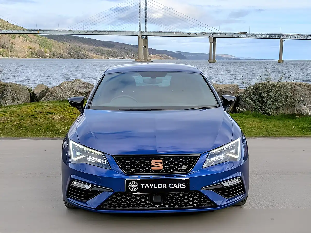 Used 2018 SEAT Leon Cupra Lux Blue - Interior and Exterior details 2
