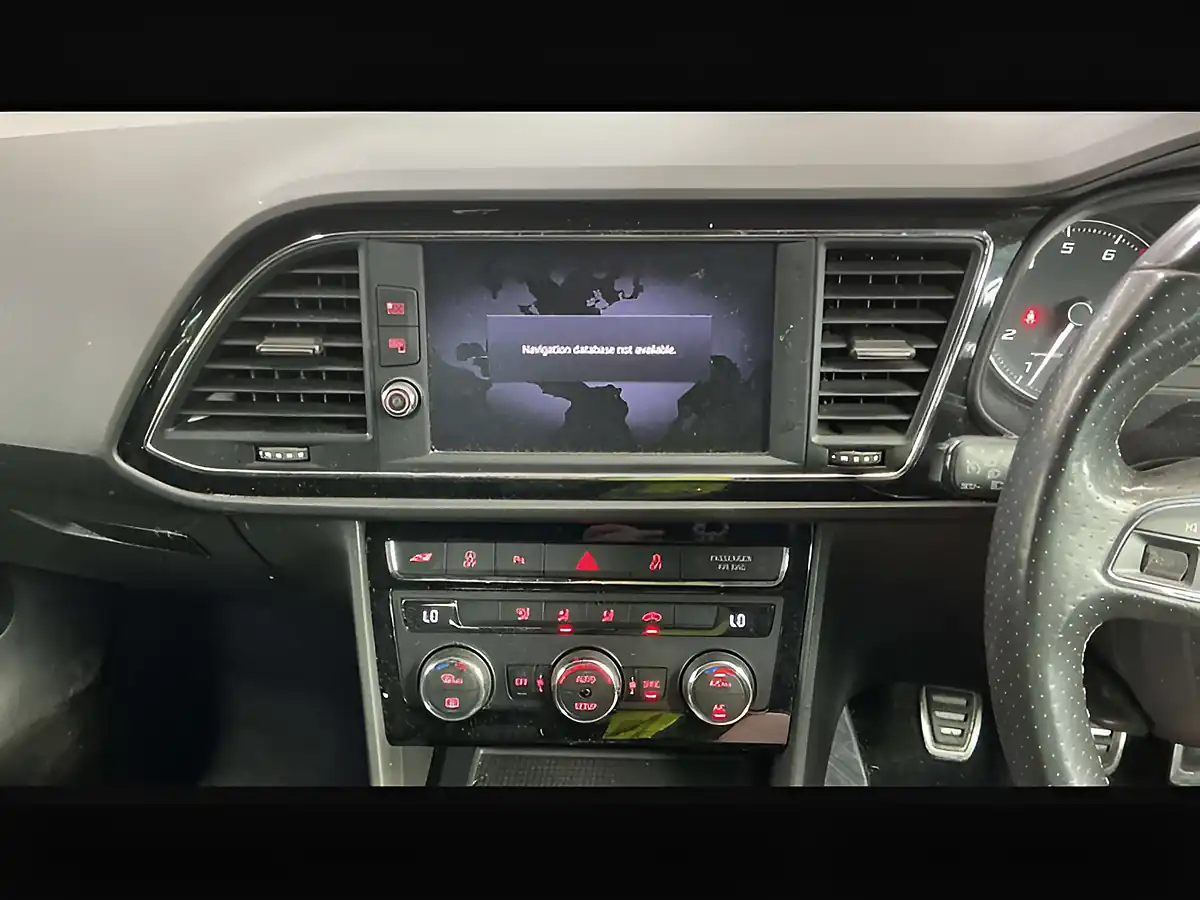 Used 2018 SEAT Leon Cupra Monsoon Grey - Interior and Exterior details 14