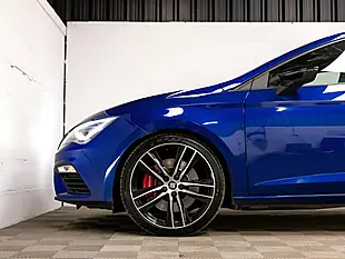 Used 2018 SEAT Leon Cupra Mystery Blue Metallic - Interior and Exterior details 13