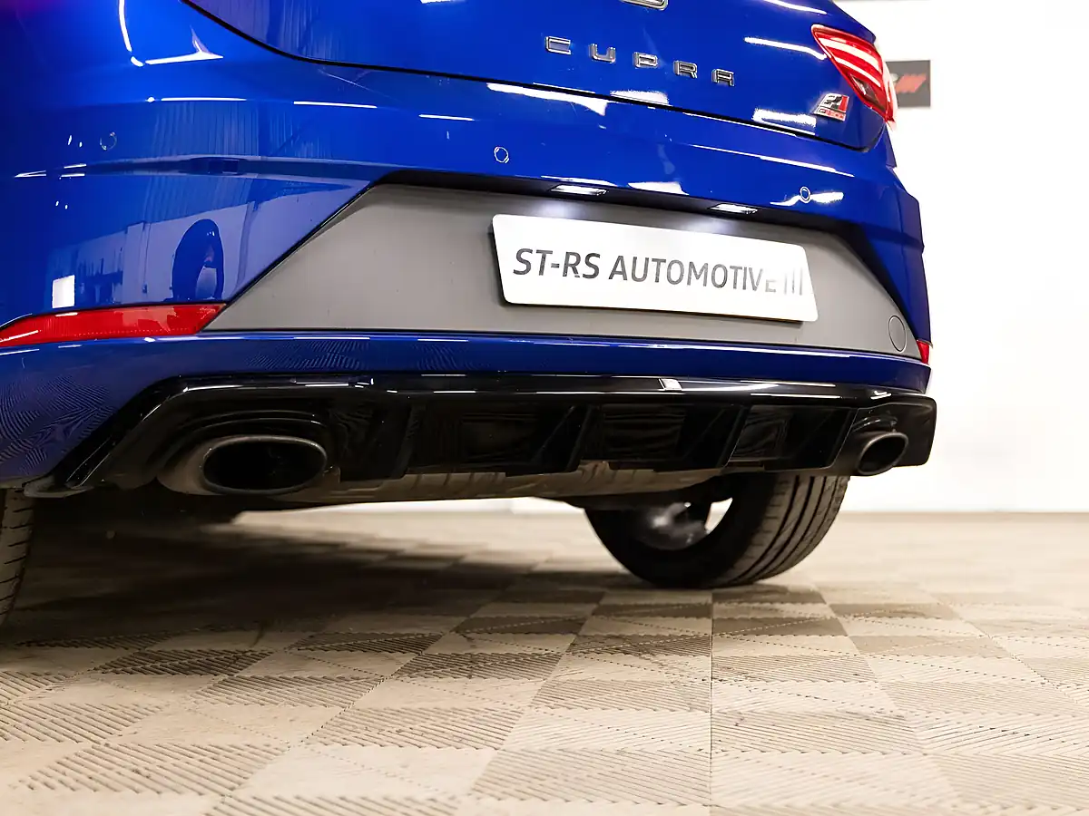 Used 2018 SEAT Leon Cupra Mystery Blue Metallic - Interior and Exterior details 19