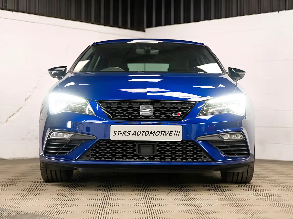 Used 2018 SEAT Leon Cupra Mystery Blue Metallic - Interior and Exterior details 2