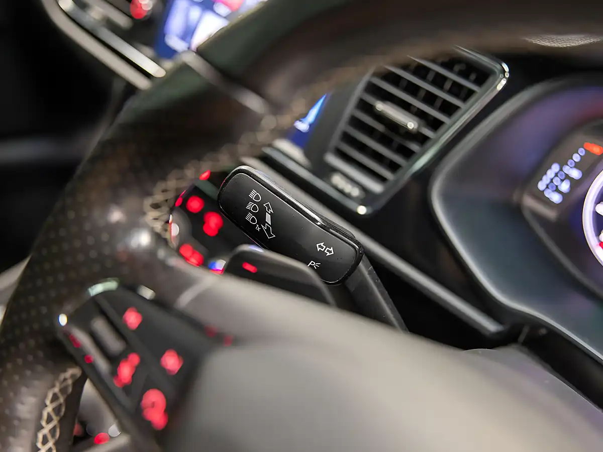 Used 2018 SEAT Leon Cupra Mystery Blue Metallic - Interior and Exterior details 20