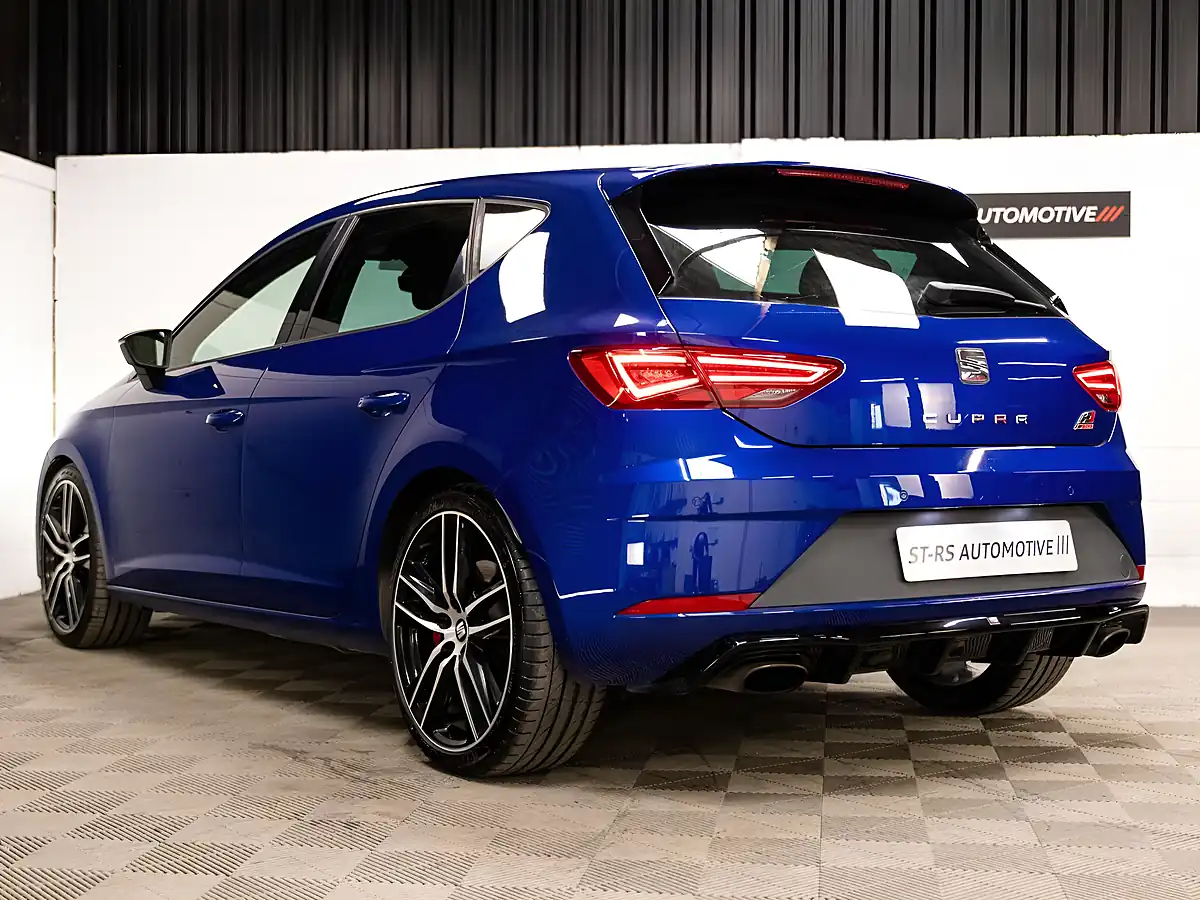 Used 2018 SEAT Leon Cupra Mystery Blue Metallic - Interior and Exterior details 3