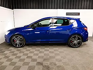 Used 2018 SEAT Leon Cupra Mystery Blue Metallic - Interior and Exterior details 4