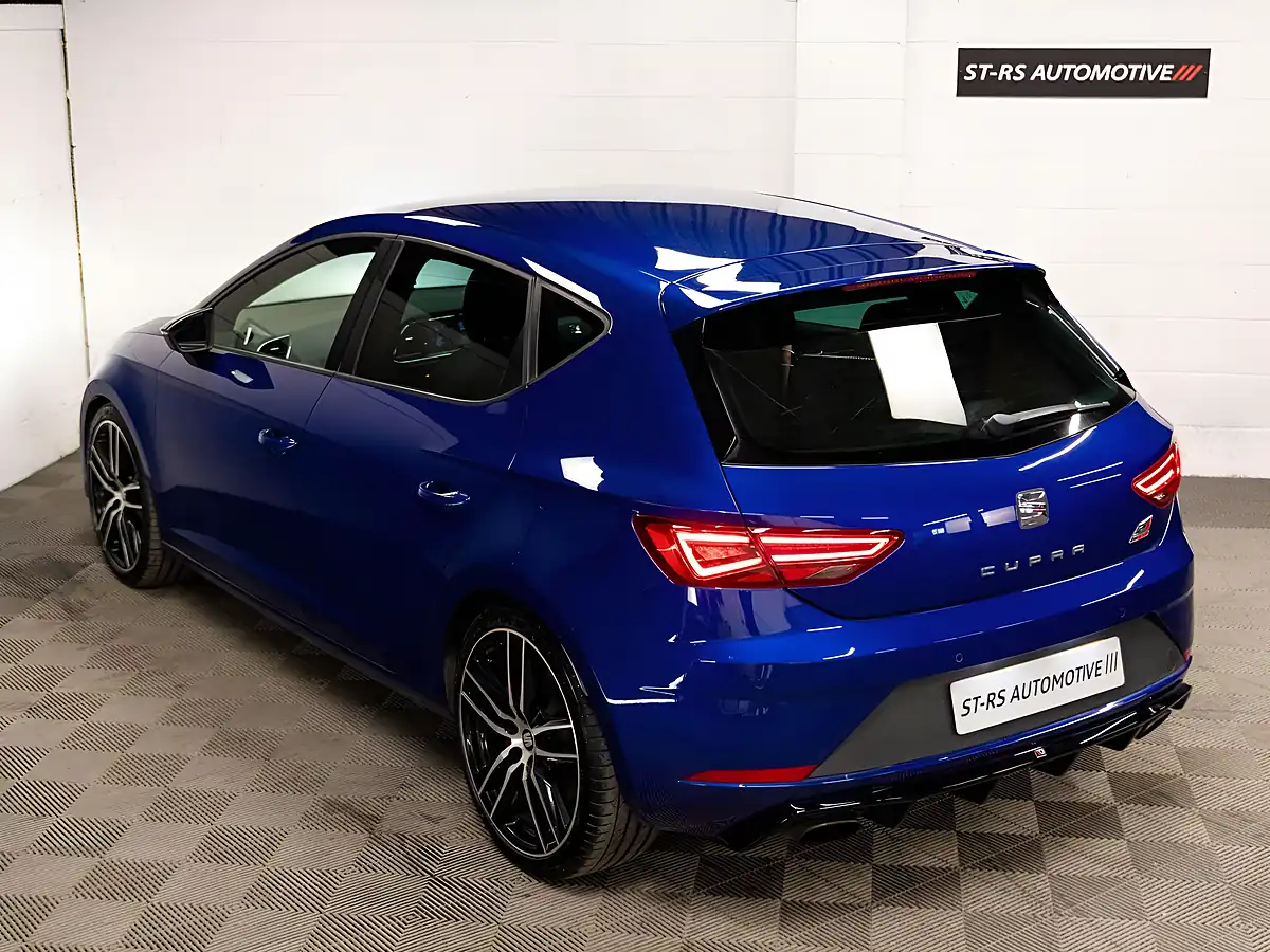 Used 2018 SEAT Leon Cupra Mystery Blue Metallic - Interior and Exterior details 7