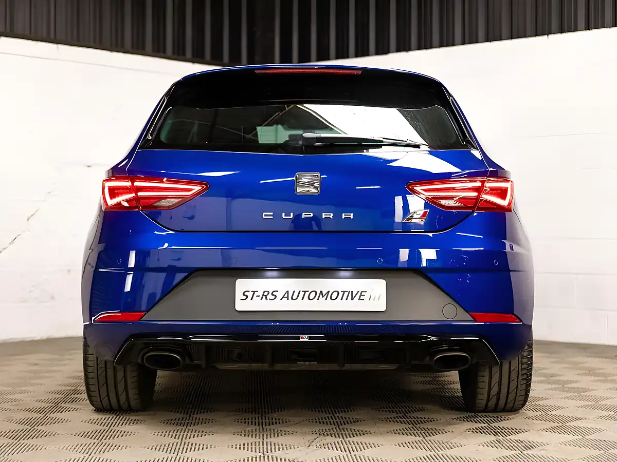 Used 2018 SEAT Leon Cupra Mystery Blue Metallic - Interior and Exterior details 8