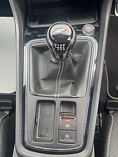 Used 2018 SEAT Leon Cupra Orange - Interior and Exterior details 12