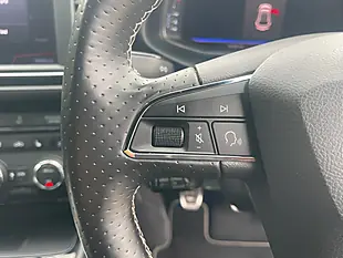 Used 2018 SEAT Leon Cupra Orange - Interior and Exterior details 13