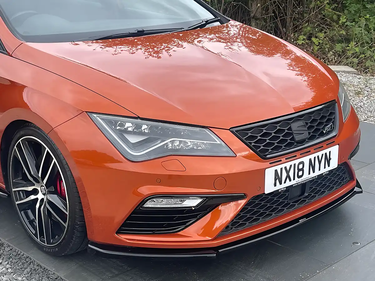 Used 2018 SEAT Leon Cupra Orange - Interior and Exterior details 14