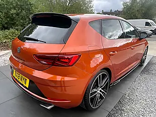 Used 2018 SEAT Leon Cupra Orange - Interior and Exterior details 9