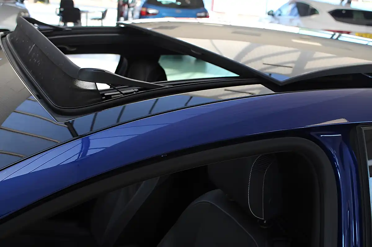 Used 2018 SEAT Leon Cupra Sport Coupe Blue - Interior and Exterior details 13
