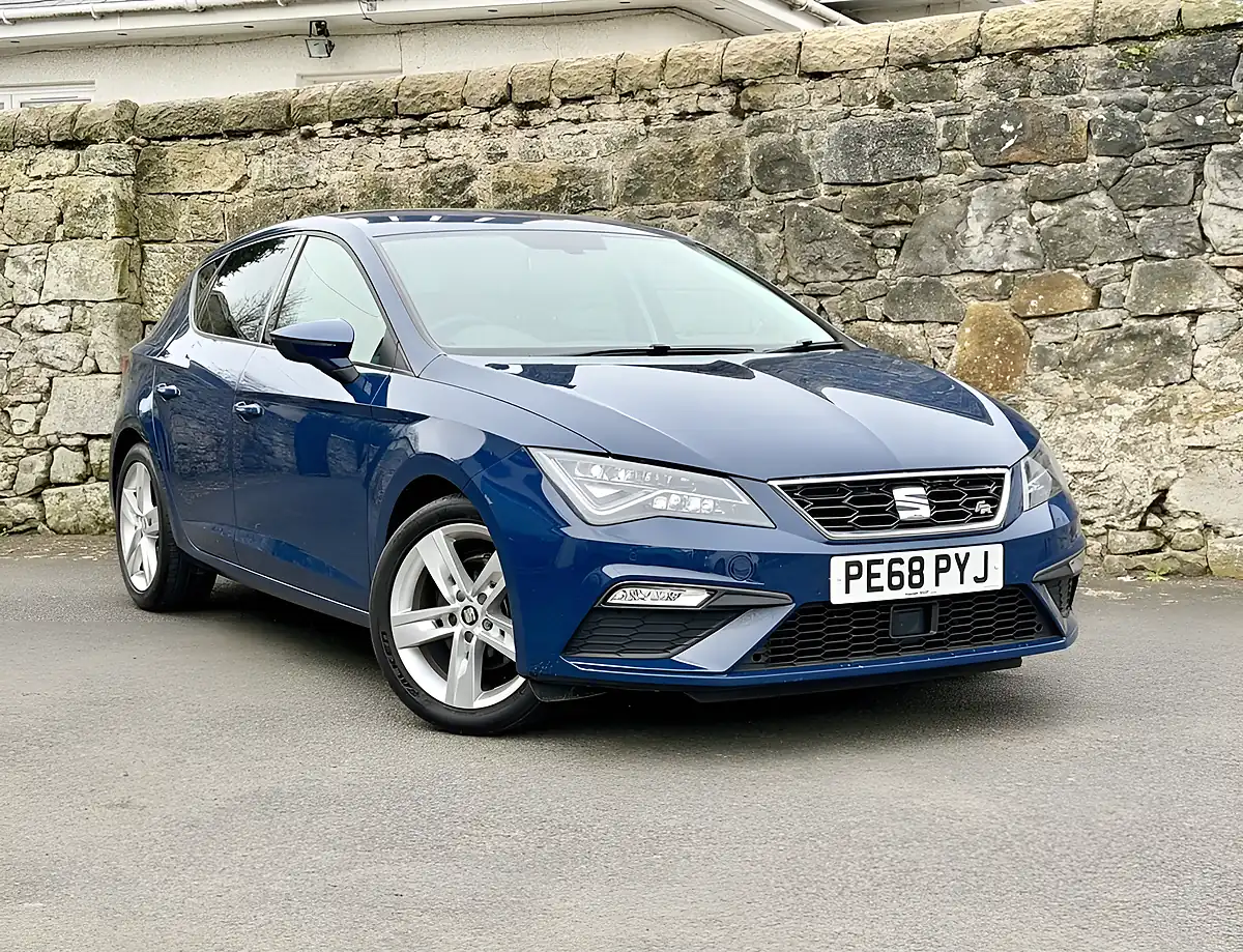 Used 2018 SEAT Leon Fr Blue - Front View
