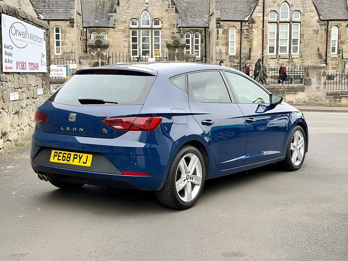 Used 2018 SEAT Leon Fr Blue - Interior and Exterior details 10