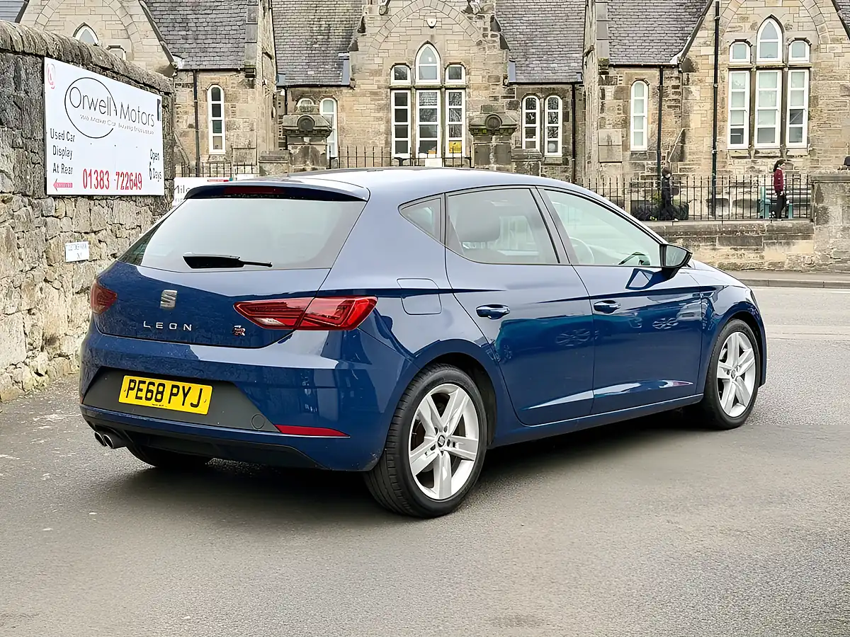 Used 2018 SEAT Leon Fr Blue - Interior and Exterior details 14